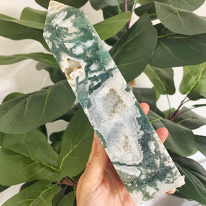 Druzy Moss Agate Tower